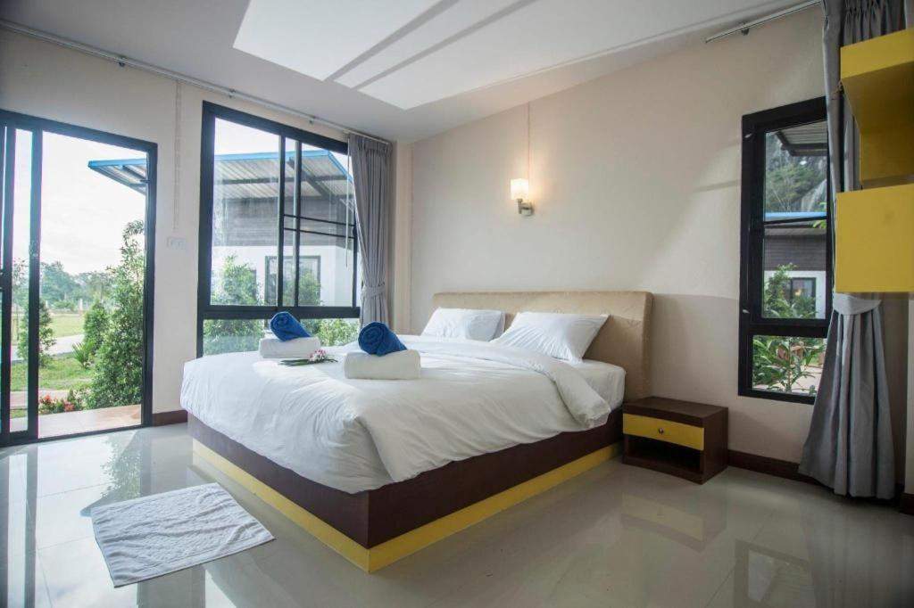 Phuphayot Resort Транг Экстерьер фото