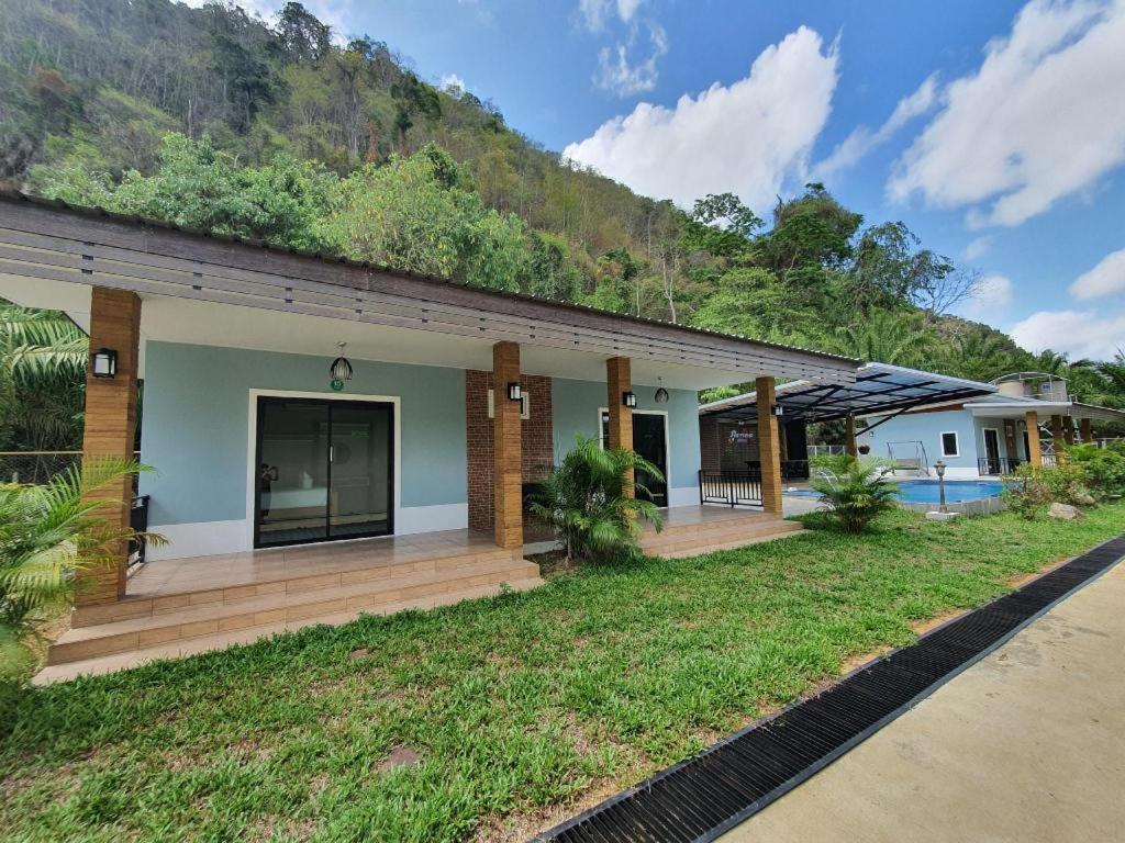 Phuphayot Resort Транг Экстерьер фото